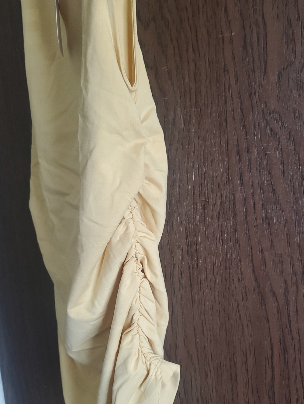 Sleeveless Mock-Neck Top light yellow - Picture 6 of 6